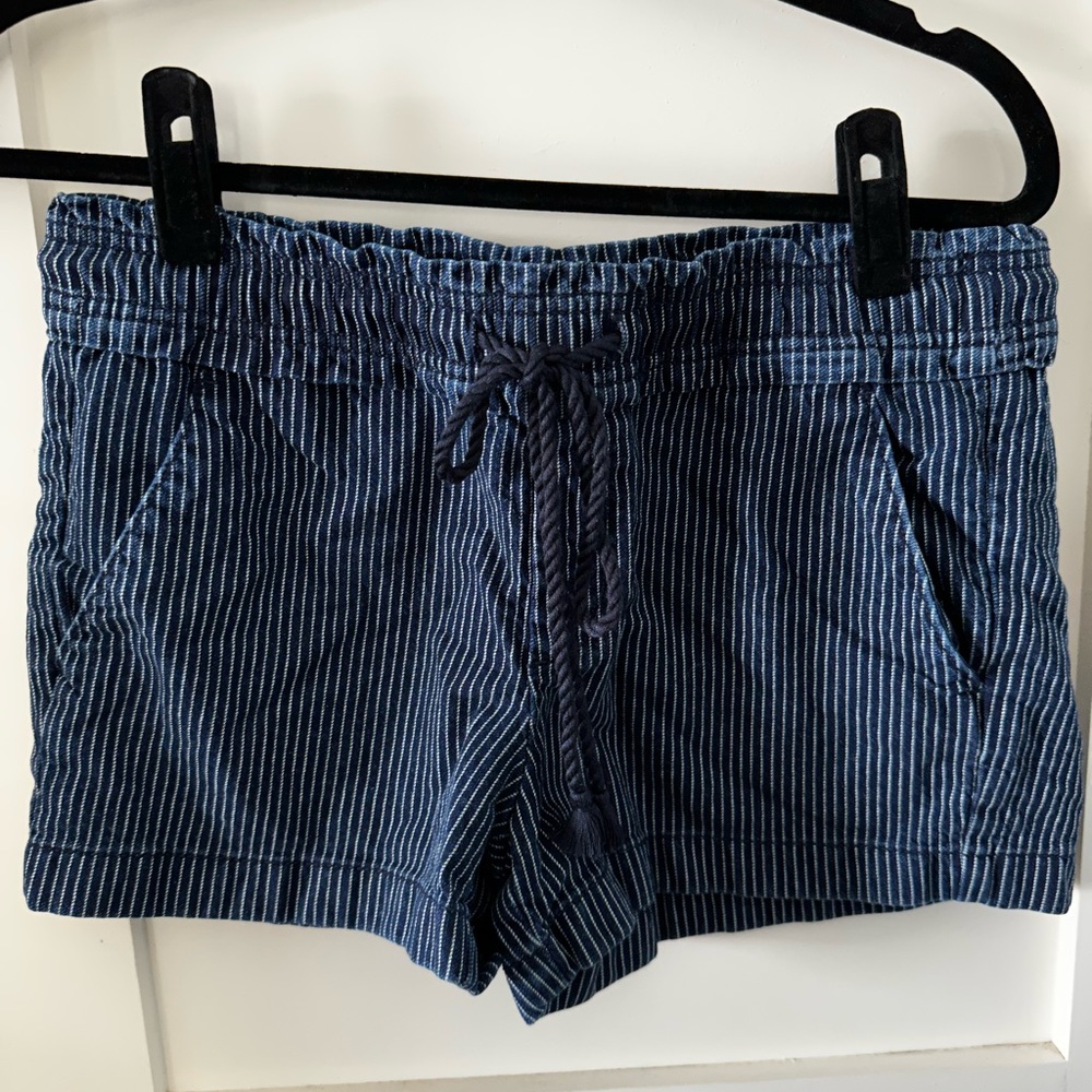 Loft striped pull on shorts